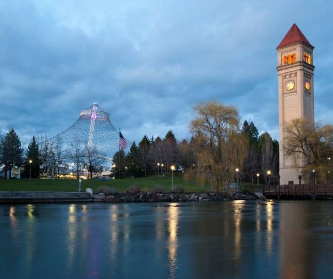 alt="מגדל-שעון-אגם-פארק-ספוקיין-מדינת-וושינגטון">