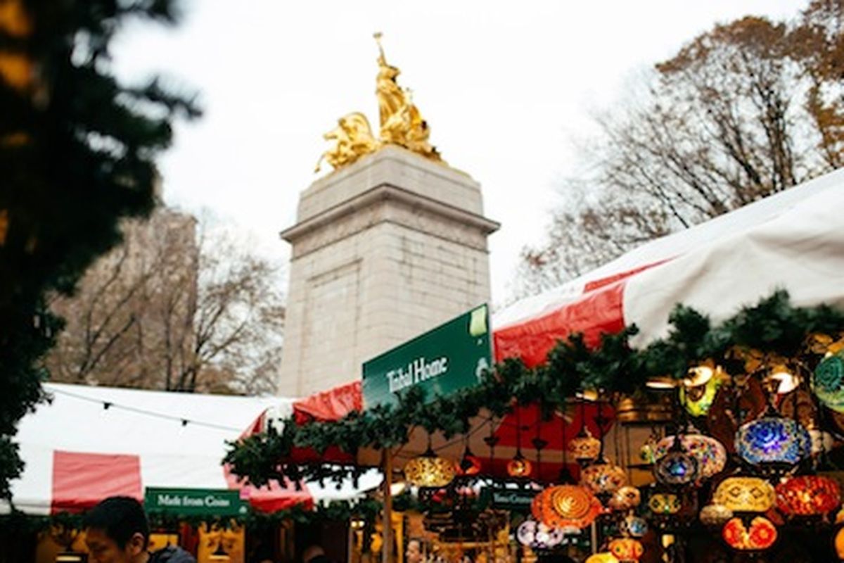 Columbus Circle Holiday Market מגלים את אמריקה