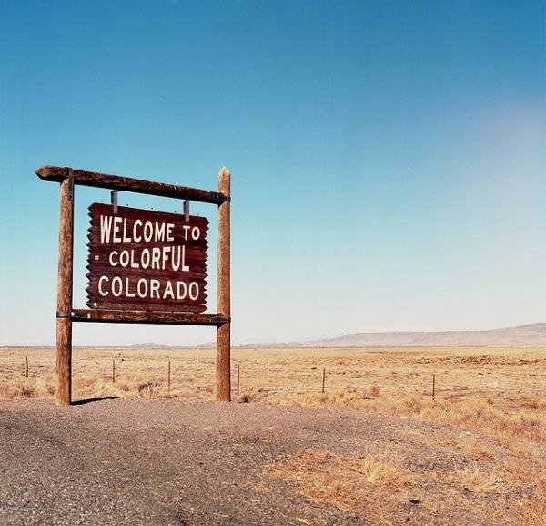 alt="שלט-ברוכי-הבאים-למדינת-קולורדו">