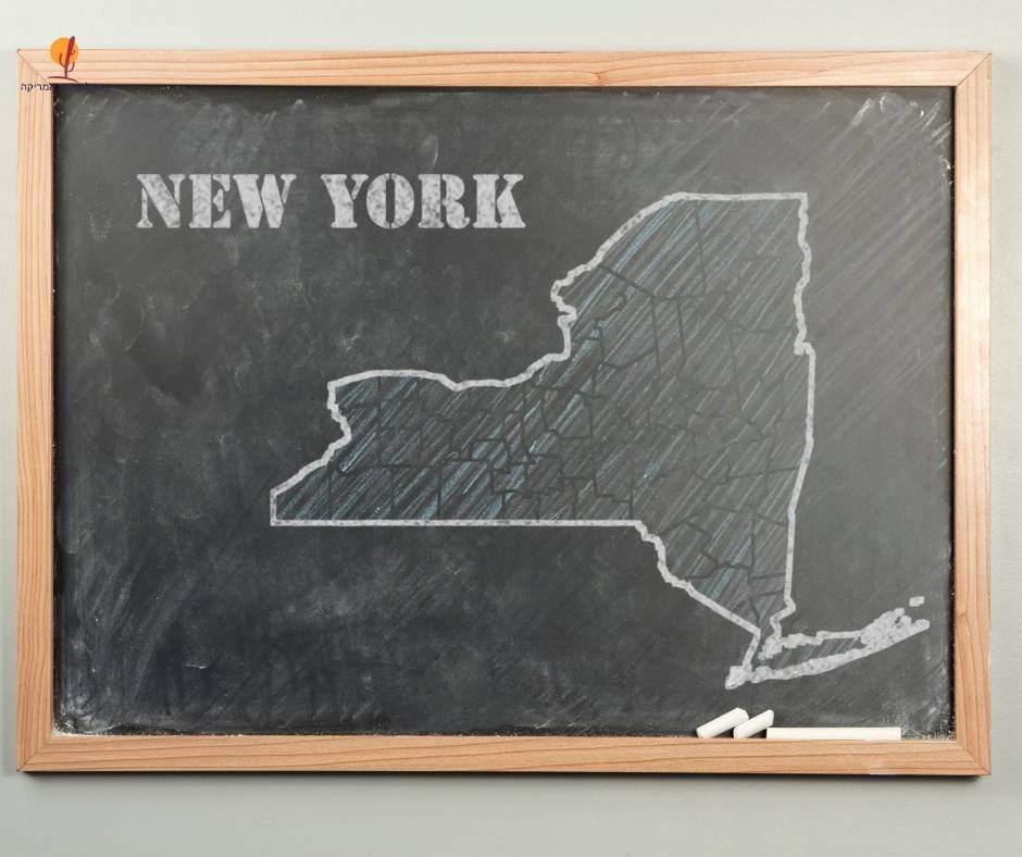 alt="מפת-מדינת-ניו-יורק-על-לוח">