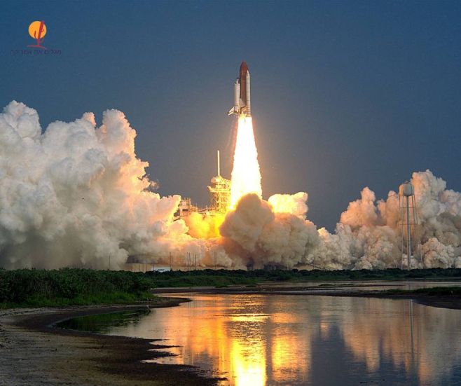 alt="מעבורת-חלל-משוגרת-לשמיים-קייפ-קנרוול-פלורידה">